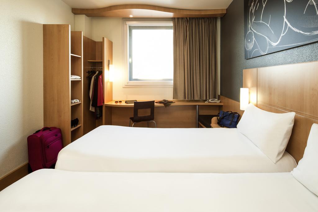 Ibis Barcelona Meridiana Eksteriør bilde