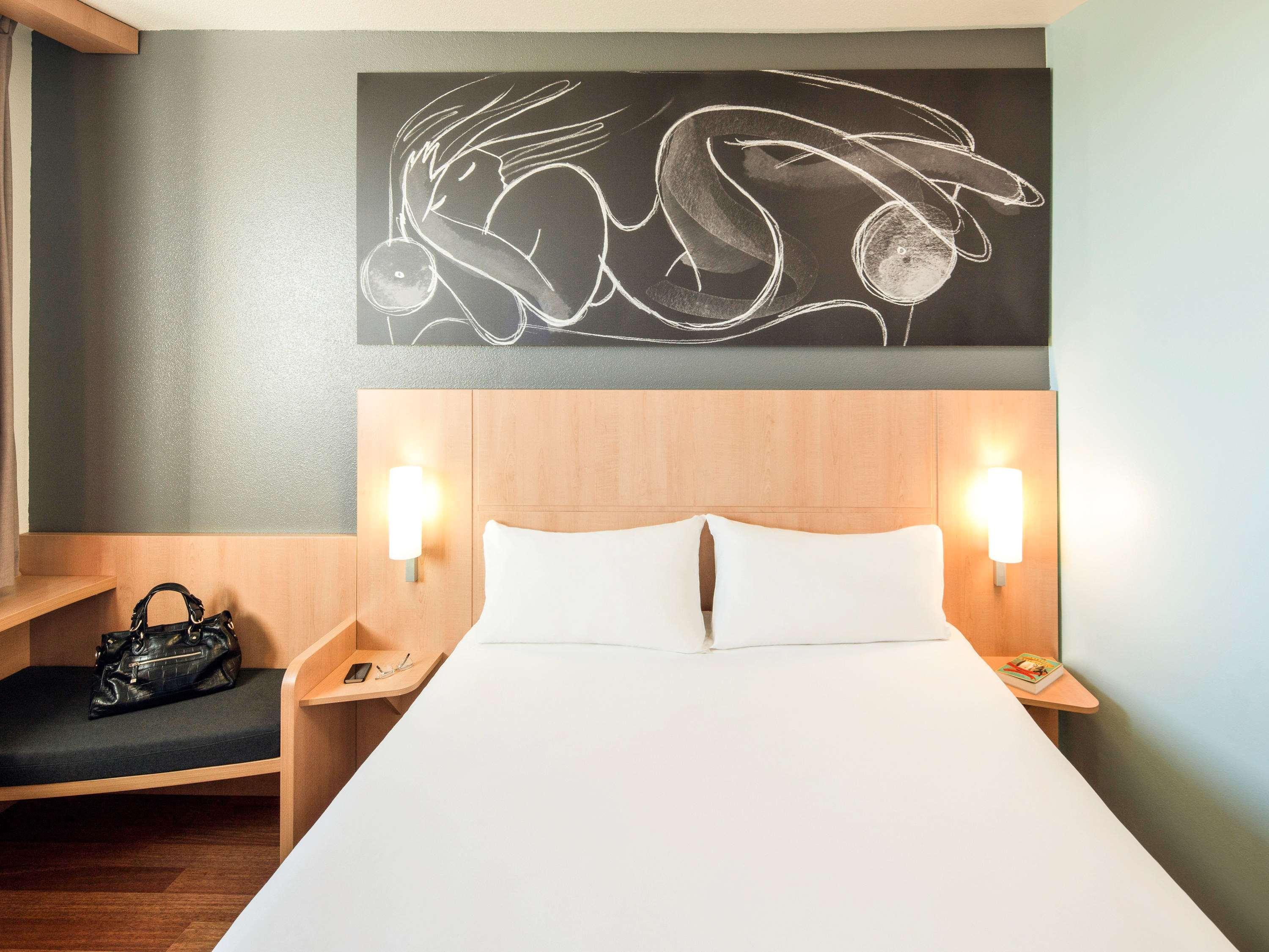 Ibis Barcelona Meridiana Eksteriør bilde