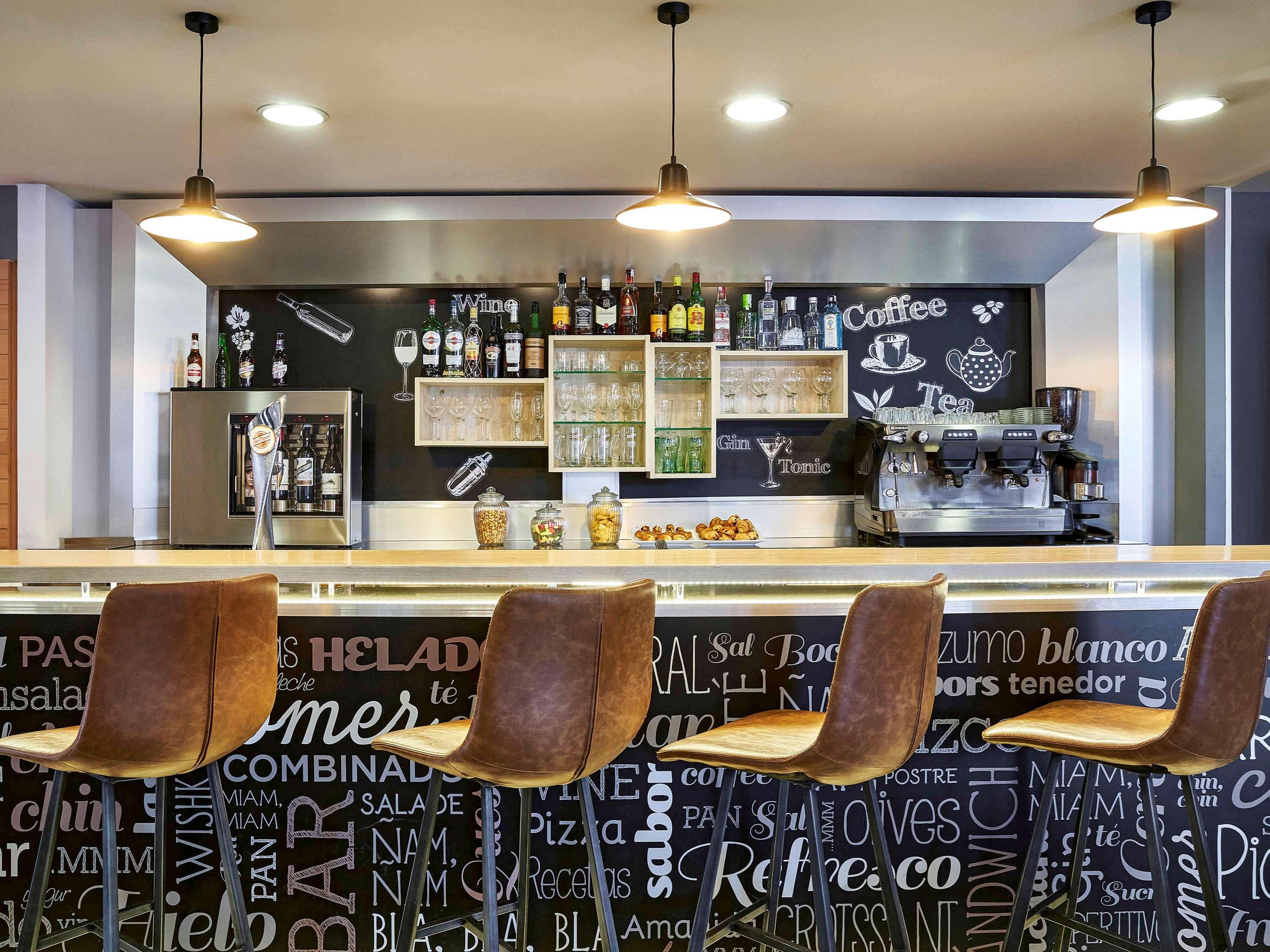 Ibis Barcelona Meridiana Eksteriør bilde