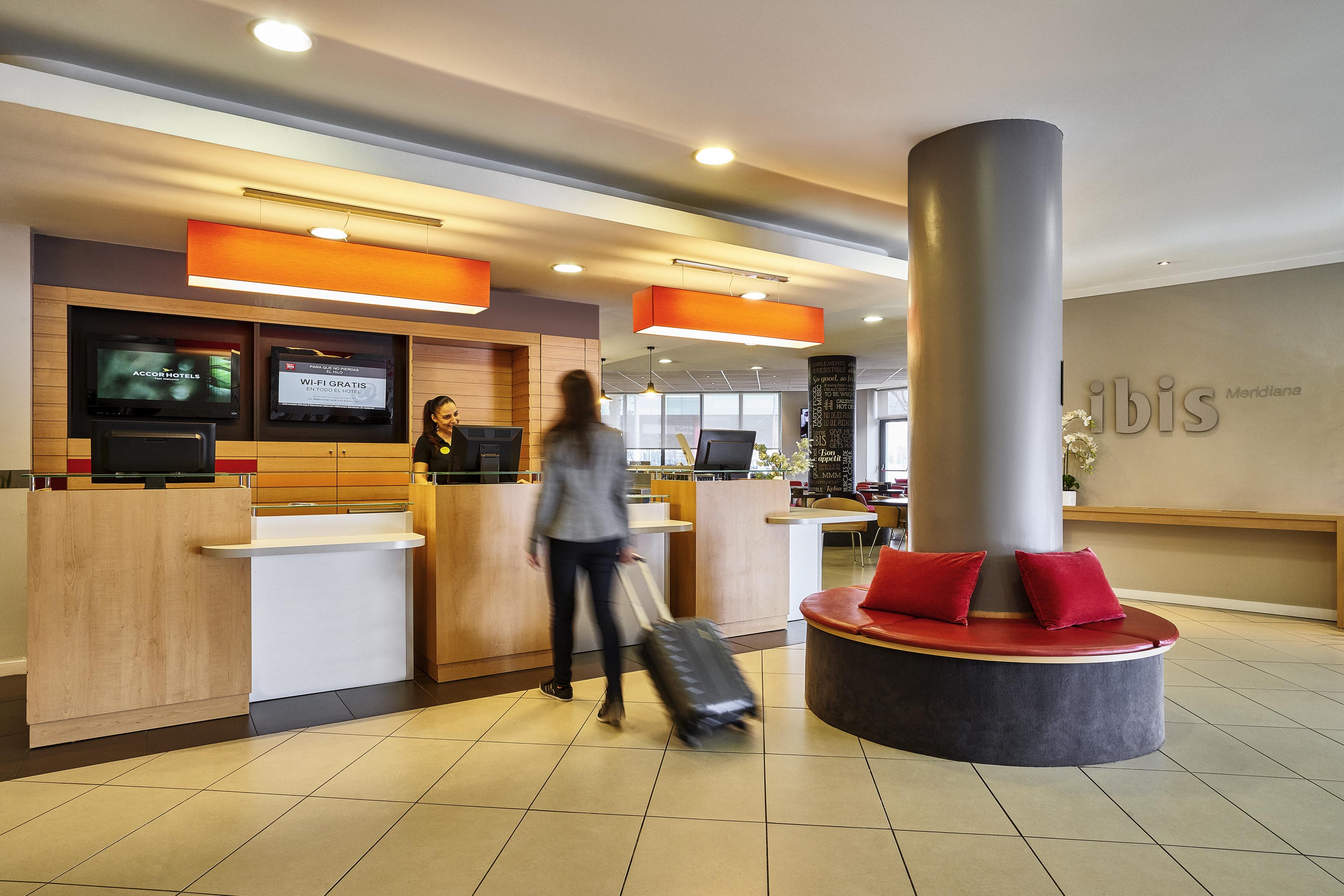 Ibis Barcelona Meridiana Eksteriør bilde