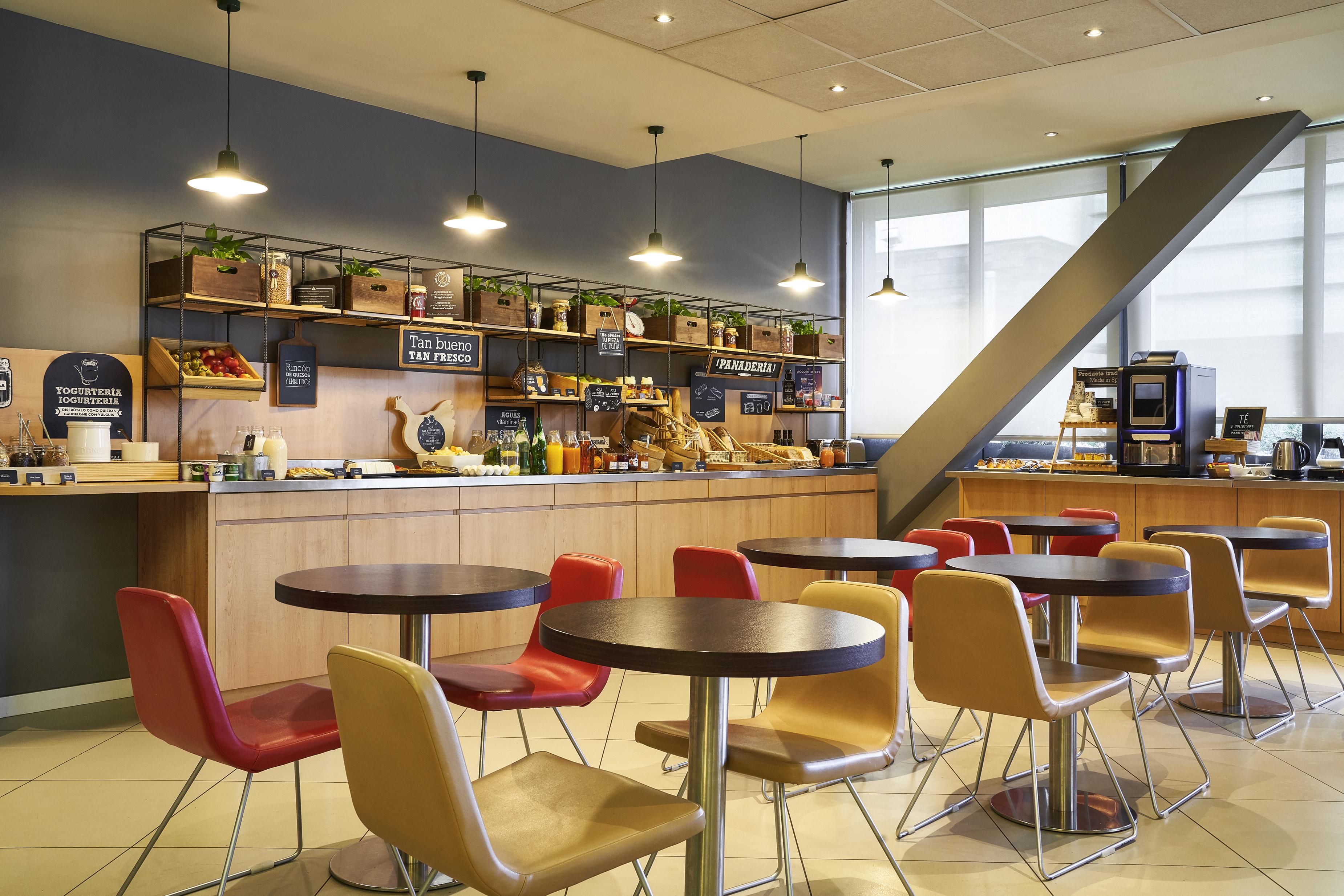 Ibis Barcelona Meridiana Eksteriør bilde