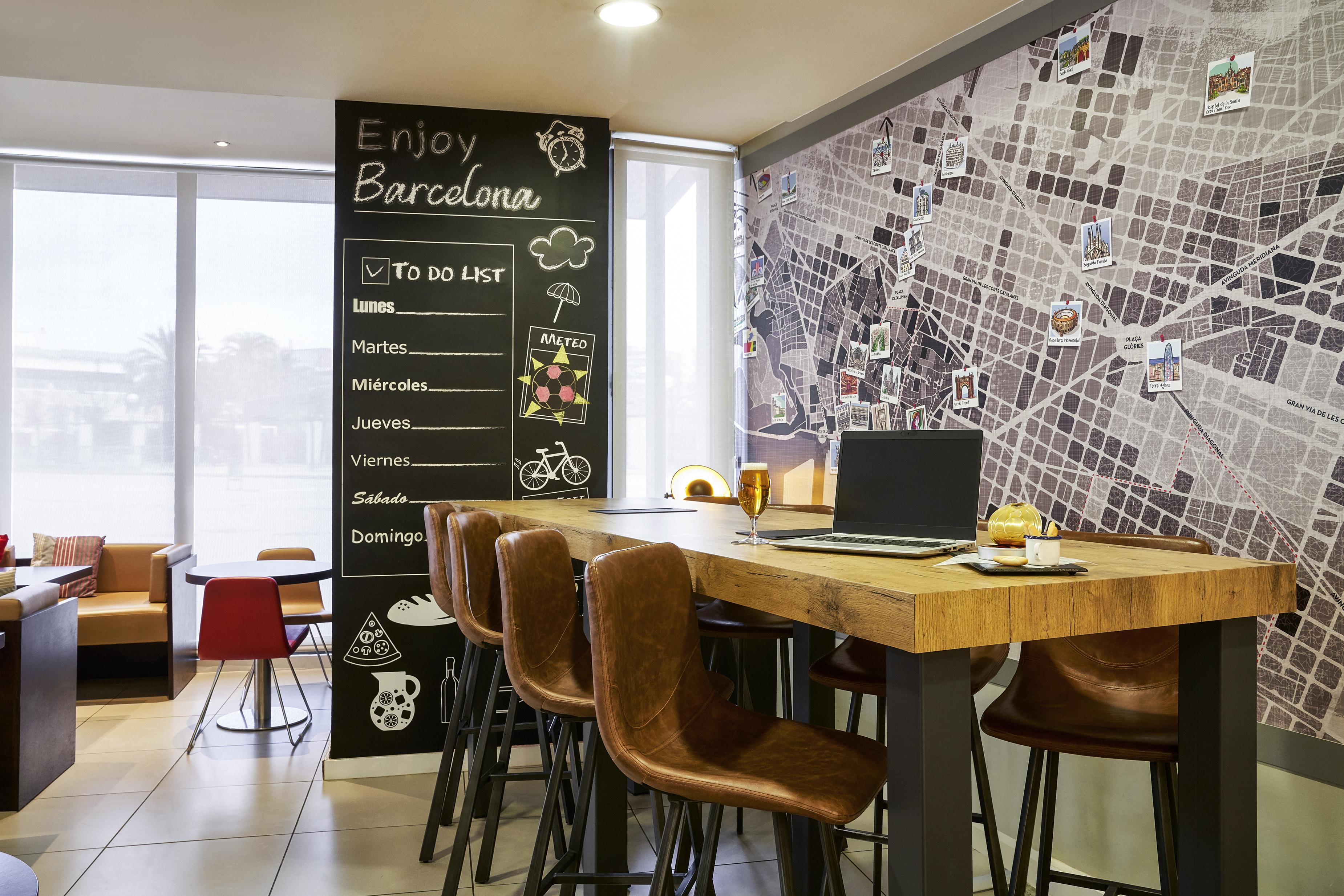 Ibis Barcelona Meridiana Eksteriør bilde