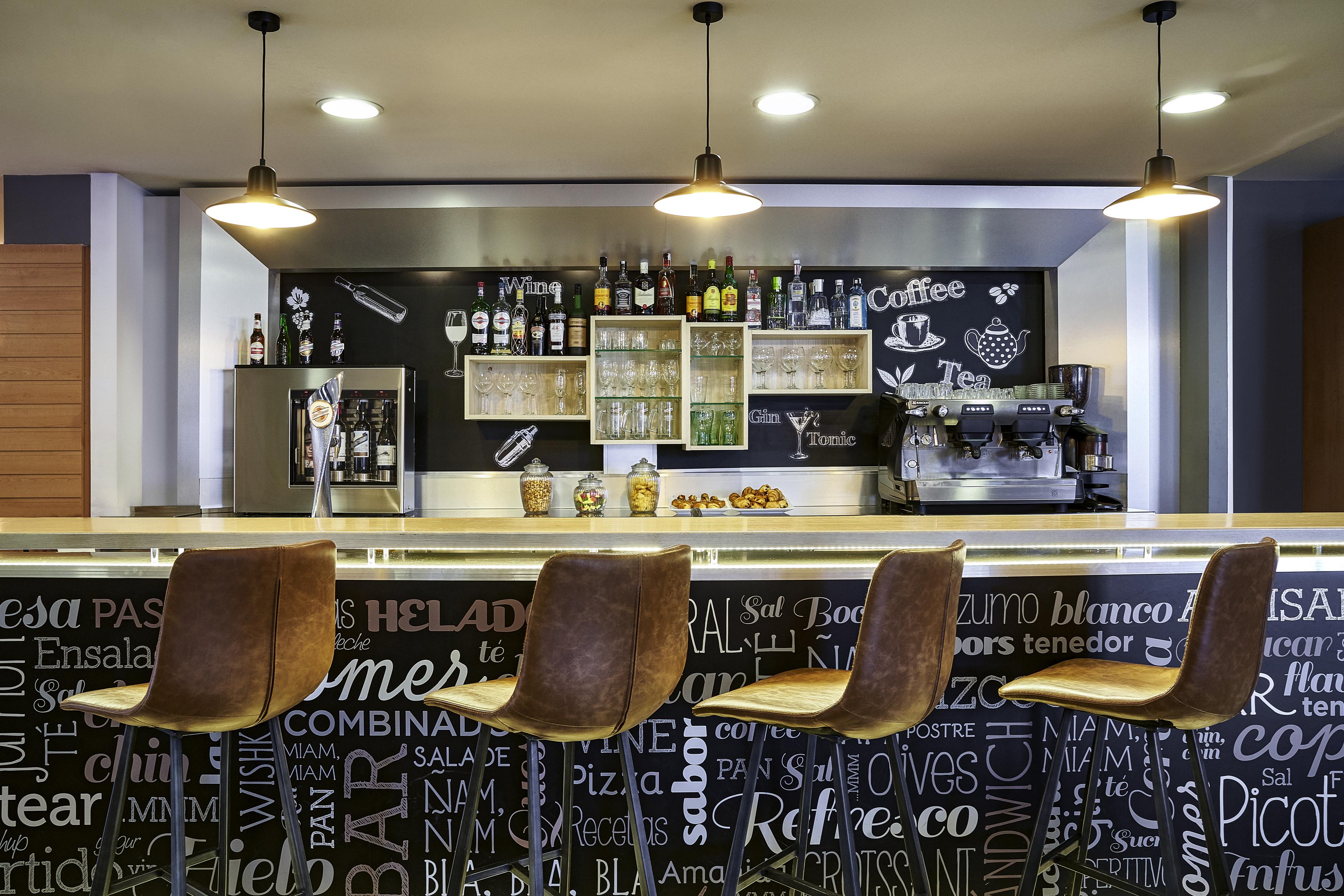 Ibis Barcelona Meridiana Eksteriør bilde