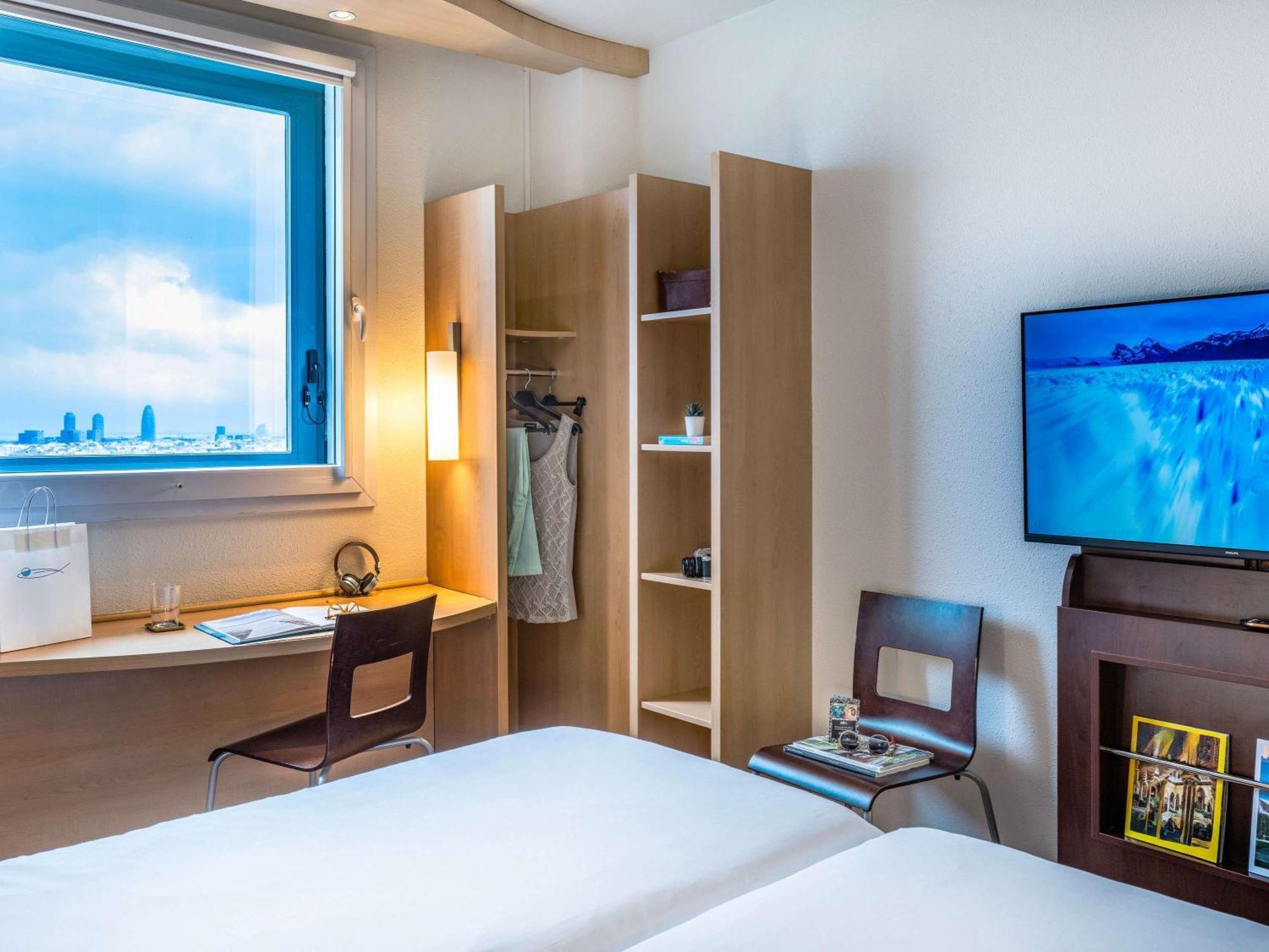 Ibis Barcelona Meridiana Eksteriør bilde