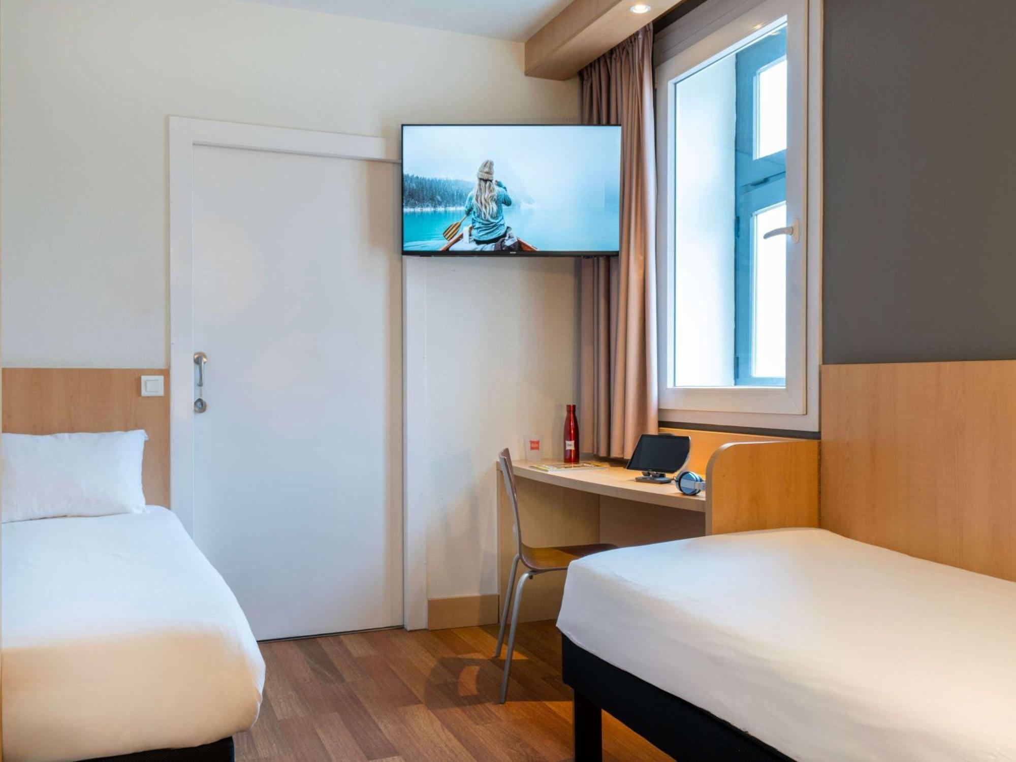 Ibis Barcelona Meridiana Eksteriør bilde