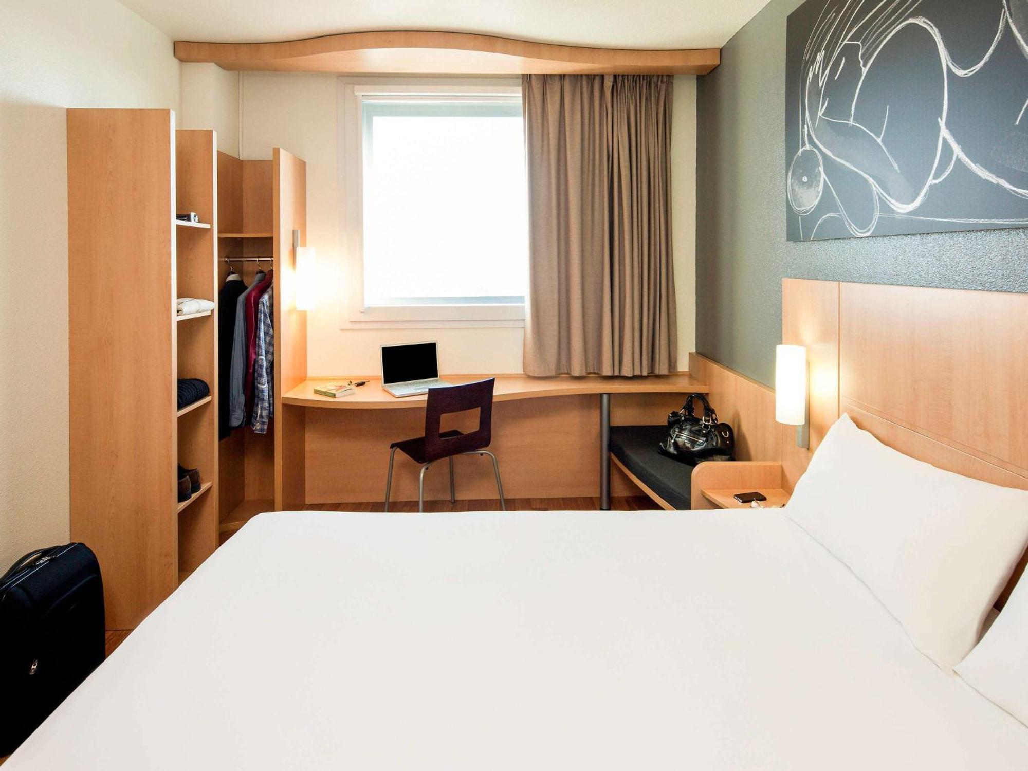 Ibis Barcelona Meridiana Eksteriør bilde