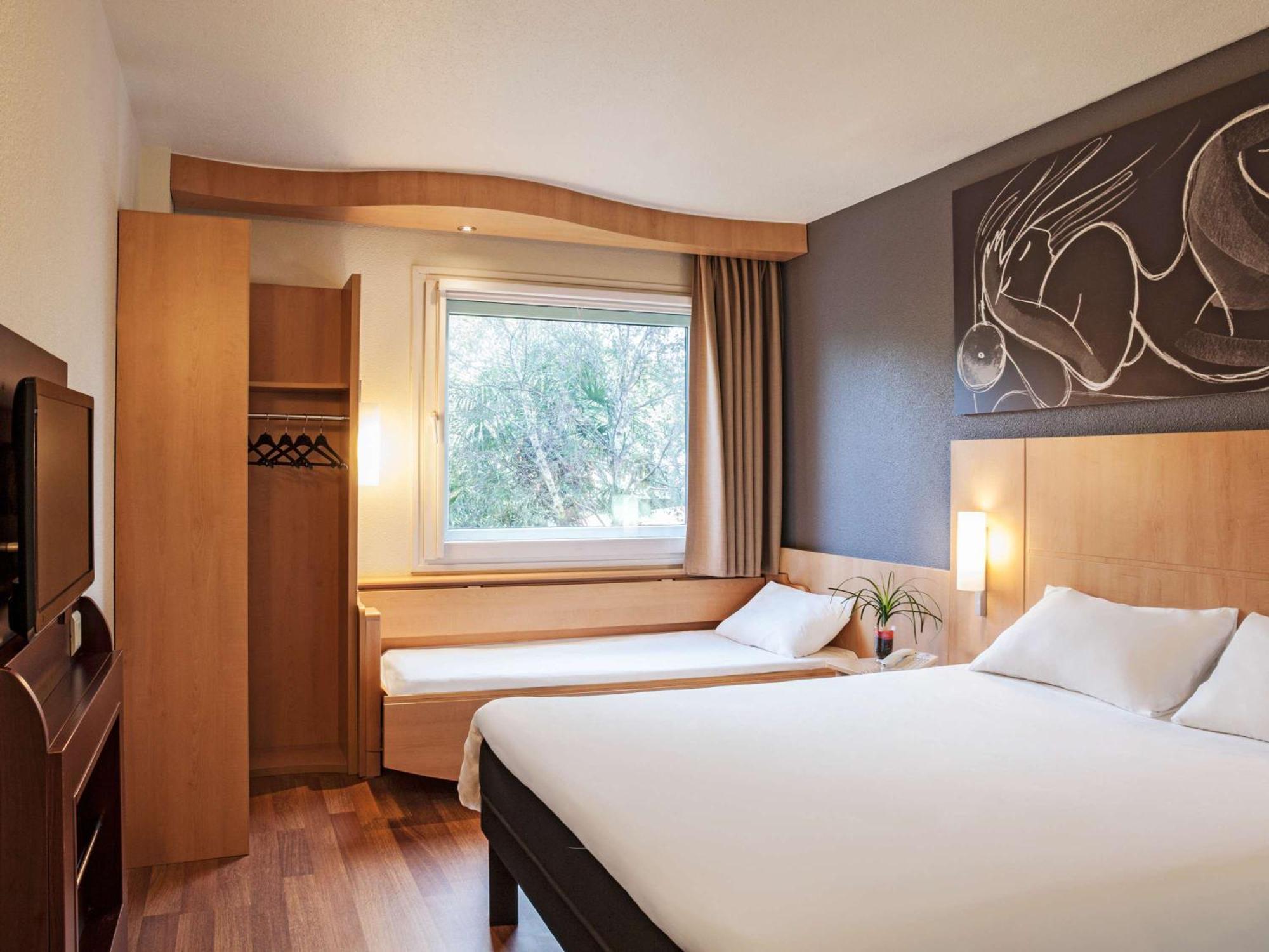 Ibis Barcelona Meridiana Eksteriør bilde