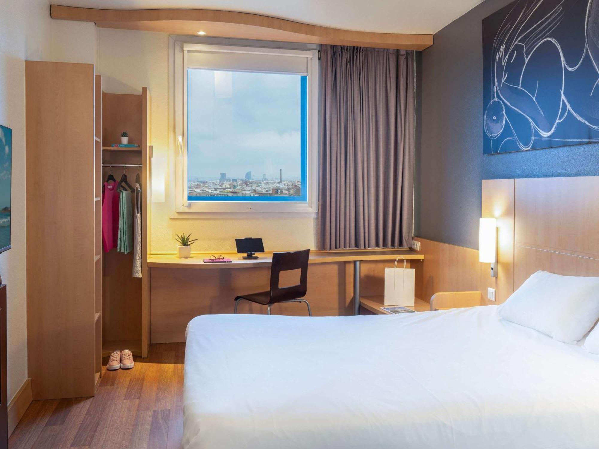Ibis Barcelona Meridiana Eksteriør bilde
