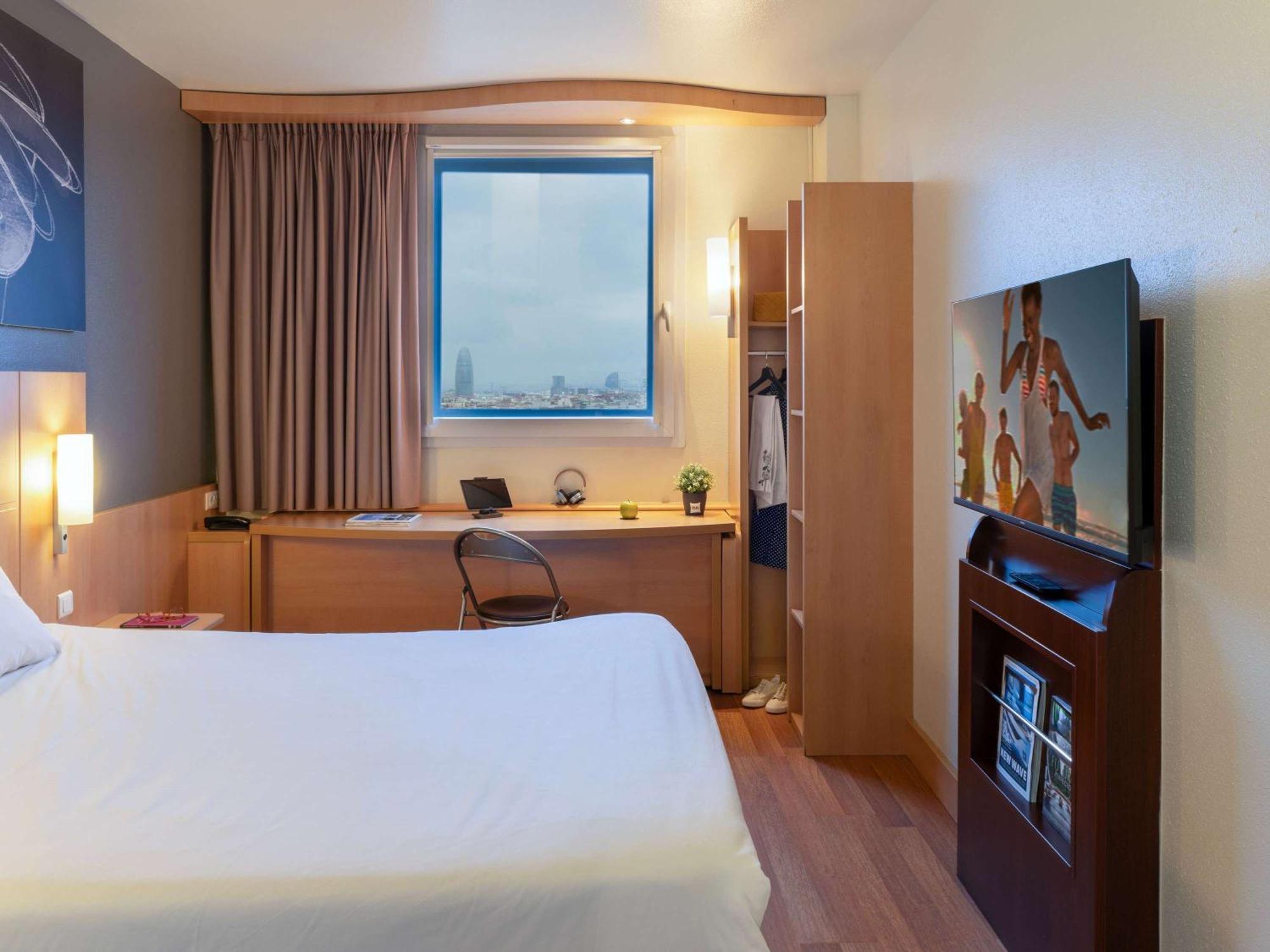 Ibis Barcelona Meridiana Eksteriør bilde